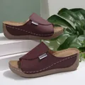 Wedge platform mule slippers for women with open toe design and contrast stitching - Burgundy