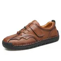 Zapatos de conducción casuales de cuero marrón para hombre con detalles cosidos a mano - Marrón Oscuro