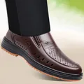 Sandalias de cuero marrón para hombre, transpirables y caladas para estilo casual - Estilo Calado Marrón