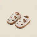 Sandalias de caminar para niños con bordado de corazón y cereza blanco - Longitud Interior 11.5cm / Beige (13MBX9209)