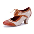 Detail van vintage bruin lederen Mary Jane schoen met bloemenstof en brogues - 36 / Bruin Patchwork