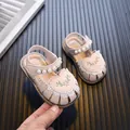 Sweet baby girl princess walking shoes with pearl floral embroidery and heart pattern - Pink