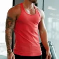 Débardeur de sport homme en maille côtelée coupe ajustée de couleur orange corail vif - Rouge