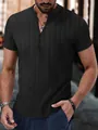 Schwarzes Jacquard-Henley-Shirt für Herren mit kurzem Arm und Stehkragen. - S / Oberteile / Schwarz