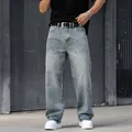 Jeans da uomo in denim azzurro larghi e dritti con eleganti decorazioni di strass - L/32 / Pantaloni e gonne / Blu