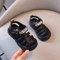 Sandales d'été noires à bout fermé pour petits garçons avec semelles souples - Noir