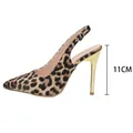 Κομψές γόβες slingback με λεοπάρ σχέδιο, μυτερή μύτη και χρυσό στιλέτο τακούνι 11 cm - 34 / Λεοπάρ μοτίβο