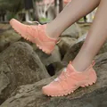 Lichtgewicht sneldrogende waterschoenen in oranje voor strand en zwemactiviteiten. - 35 / Roze