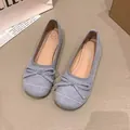 Ballerine eleganti e comode in tweed azzurro con un grazioso fiocco decorativo per donne. - 35 / Blu