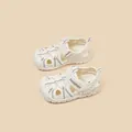 Children's off-white closed-toe sport sandals with non-slip sole and mesh upper - 24 (Inner Length 15.0cm) / Off White