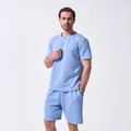 Herren Freizeit-Set aus hellblauem Strick-Jacquard mit Kurzarm-T-Shirt und Shorts. - S / Oberteil Und Unterteil / Himmelblau