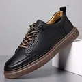 Zapatillas vintage de cuero negro para hombre con suela gruesa marrón, estilo coreano - Negro Cuatro Estaciones