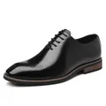 Classic black men's leather Oxford shoe with brogue detail and stylish square toe. - 37 / Black