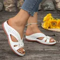 Sandali bianchi con zeppa e plateau con design floreale traforato per la moda estiva - 36 / Bianco