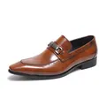 Mocasines clásicos para hombre en cuero marrón con hebilla decorativa de metal - Marrón Amarillento