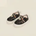 Sandales d'été noires pour enfants à bout fermé avec bandes velcro - Longueur Intérieure 14.5cm / Sandales à bout fermé respirantes (38MBX1221) / Noir