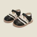 Elegant baby girl black closed-toe summer sandals with delicate white lace trim details - Inner Length 11.0cm / Black (39MBX2308B)