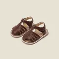 Detaillierte Ansicht von braunen geschlossenen Kleinkindsandalen mit weichen Sohlen - Innenlänge 11.0cm / Braun (9MBX2999)