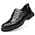 Μαύρα ανδρικά δερμάτινα παπούτσια business casual με τρύπες και μαλακή σόλα από αφρό - Μαύρο Διάτρητο