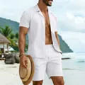 Hochwertiges weißes Herren-Freizeit-Resort-Set mit Kurzarmhemd und passenden Shorts - S / Oberteil Und Unterteil / Weiß