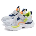 Zapatillas deportivas de malla transpirable para niños en blanco con tonos neón - Gris Nube