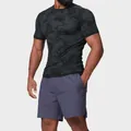 Men's seamless compression gym t-shirt with grey camouflage pattern and quick-dry fabric - Camo Black
