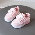 Bequeme rosa Kindersneaker mit süßen Hasenohren und weicher, rutschfester Sohle - Größe 21 / Innenlänge 13.5cm / Rosa
