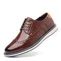 Professionelle braune Brogue-Schuhe aus Leder für Herren mit moderner weißer Sohle - 40 / Kaffeebraun