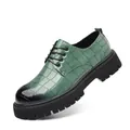 Grüne Herrenschuhe mit Krokoprägung und dicker Sohle im klassischen britischen Stil - 38 / Grün