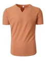 Camiseta de hombre entallada con cuello en V y punto acanalado en naranja terracota. - Naranja