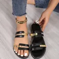 Sandales plates noires à la mode avec boucles dorées et bordure de semelle à rivets blancs - Noir