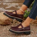 Eleganti scarpe Mary Jane bordeaux retrò con spessa suola platform su fondo di ghiaia - 36 / Borgogna