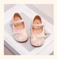 Elegant girls' pink Mary Jane leather shoes featuring floral embroidery and pearl accents - 23 / Pink