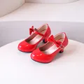 Elegante rote Lackleder-Prinzessinnenschuhe für Mädchen mit Schleife und Blockabsatz - 26 / Rot