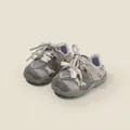Chaussures de marche pour bébé en patchwork gris et beige avec semelle antidérapante - Taille 23 / Intérieur 14.5cm / Gris