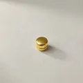 Hoogwaardige gouden ronde magnetische gesp voor sjaals met een glanzende metallic finish - Verguld goud