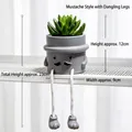 Künstliche Sukkulente im nordischen Stil mit grauer Schnurrbart-Hängepuppe Dekor - Schnurrbart-Stil / 1 Stück
