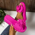 Sandalias de plataforma fucsia vibrante con un gran lazo elegante para la playa azul - 36 / Rosa rojo