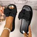 Sandalias de plataforma negras con lazo decorativo grande para mujer - Negro