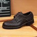 Chaussures Derby vintage en cuir de bison marron foncé avec surpiqûres contrastées - 45 / Café