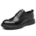Κλασικά μαύρα ανδρικά παπούτσια Brogue με σχέδιο Wingtip και χοντρή σόλα - 38 / Κανονικό Στυλ Με Μοτίβο Κροκοδείλου / Μαύρο