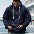 Detailopname van marineblauwe hoodie met halve rits en opvallende oranje ritsdetails - 3XL / Tops / Marineblauw