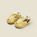 Comfortable yellow toddler sneakers with mesh panels for autumn walking adventures - Size 16 (Inner Length 12.5cm) / Yellow