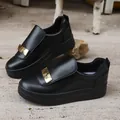 Elegant women's black platform slip-on loafers with chic polished gold buckle detail - 36 / Black