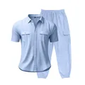 Conjunto de lino azul claro para hombre con camisa de manga corta y pantalones cargo - Azul claro