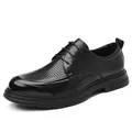 Elegantes zapatos de vestir para hombre en cuero negro con perforado clásico estilo británico - 38 / Estilo Hueco / Negro
