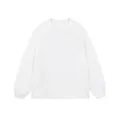 Vista dettagliata di una maglietta a maniche lunghe bianca da uomo con girocollo - Taglia S / Top / Bianco