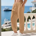 Ανδρικό casual παντελόνι με υφή λινού, ελαστική μέση με κορδόνι και άνετα ρεβέρ στα πόδια. - Γήινο Κίτρινο
