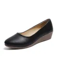 Zapatos clásicos de cuña negros para mujer con una suela muy cómoda al caminar - 36 / Negro