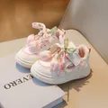 Baskets blanches à fleurs pour bébés filles avec tulipes et lacets en ruban rose - Taille 26-31 / Lot de 6 Paires / MD-3 Rose